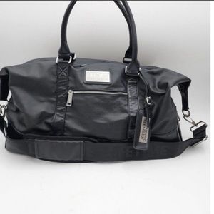 Lifetime Fitness Large Duffle Bag -Brand new